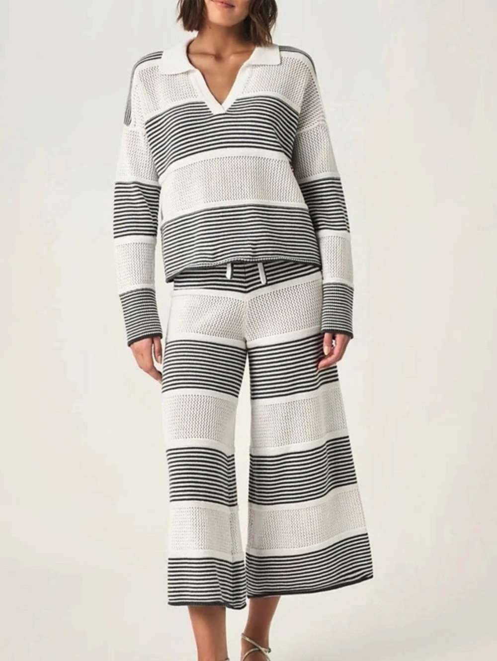 SPLENDID Ronnie Sweater &  Wide Leg Pants  in White & Navy open mesh stitch